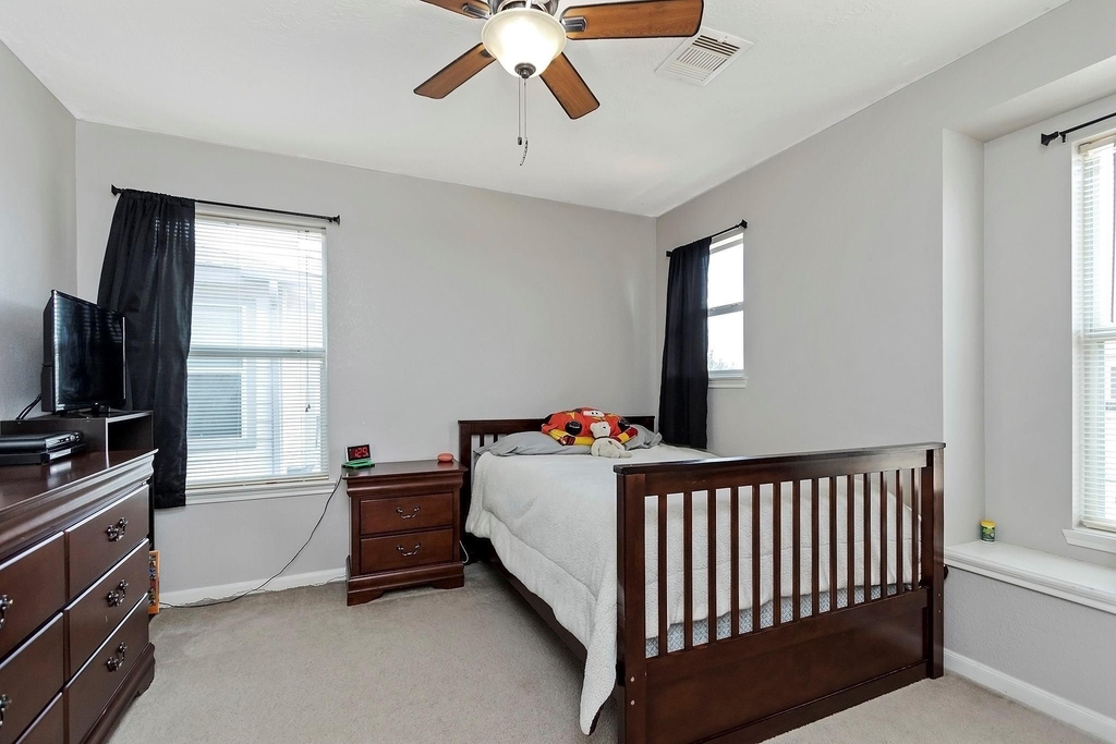 20738 Fair Castle Drive - Photo 23