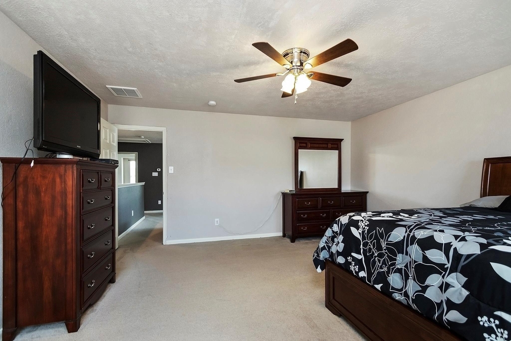 20738 Fair Castle Drive - Photo 34
