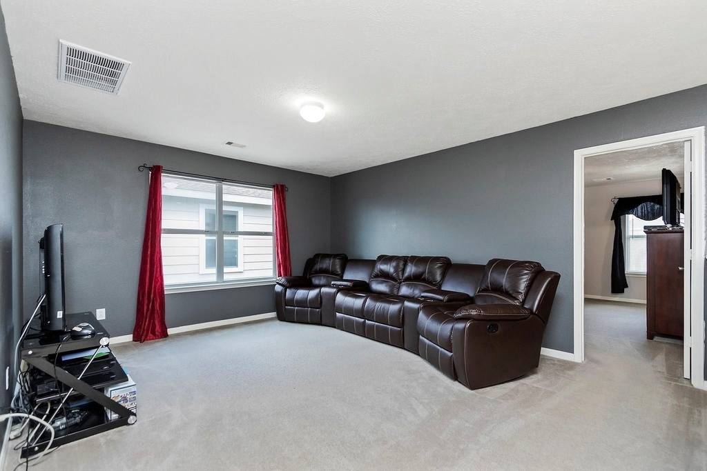 20738 Fair Castle Drive - Photo 29