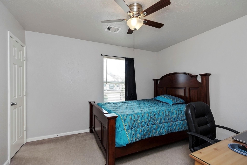 20738 Fair Castle Drive - Photo 27