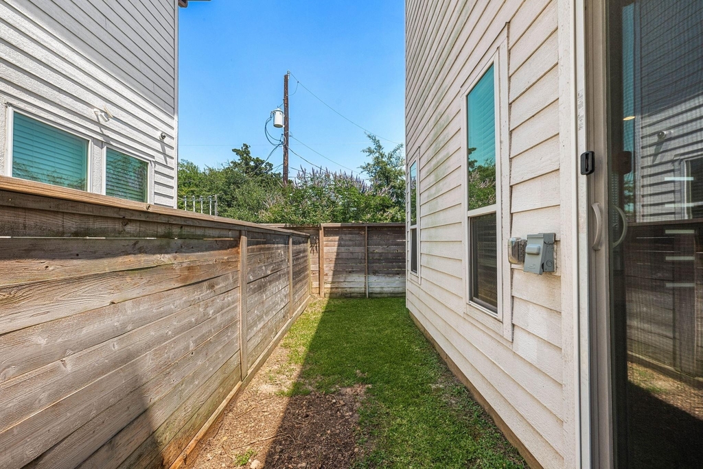 725 N Emile Street - Photo 30