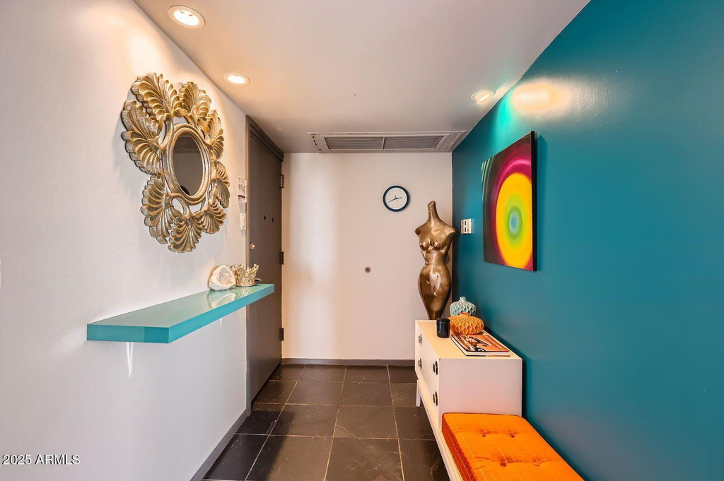 207 W Clarendon Avenue - Photo 1