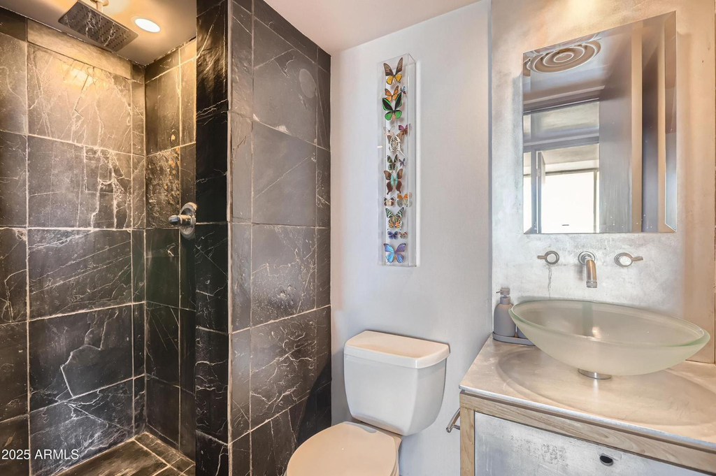 207 W Clarendon Avenue - Photo 14