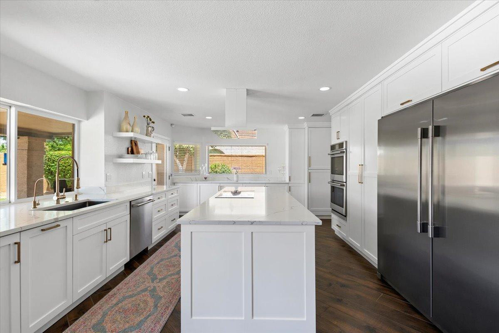 10628 E Cinnabar Avenue - Photo 4
