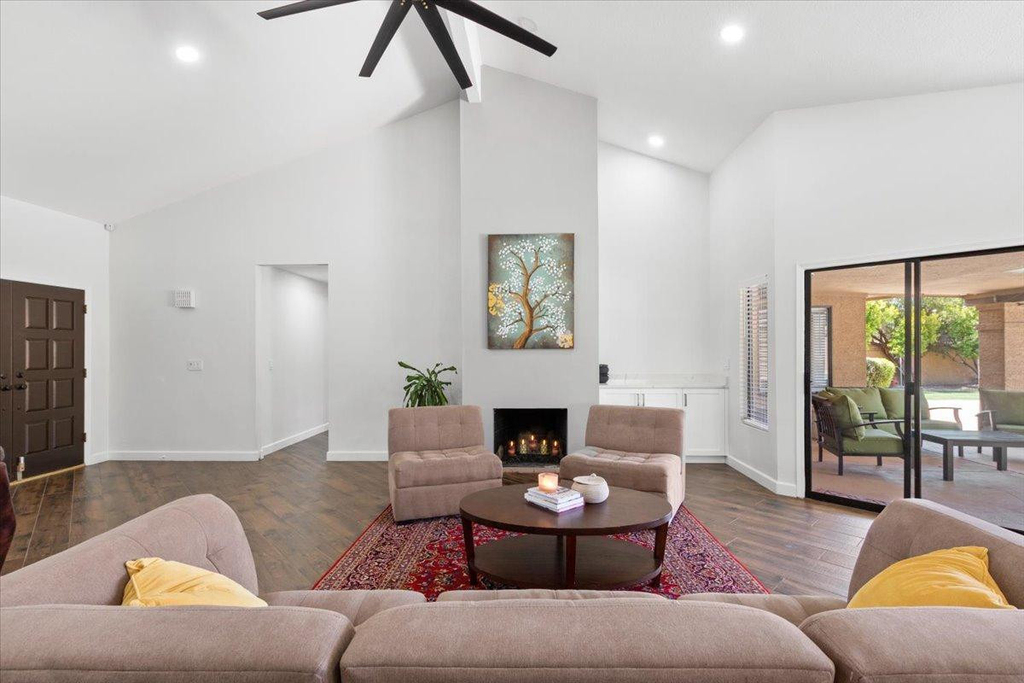 10628 E Cinnabar Avenue - Photo 9