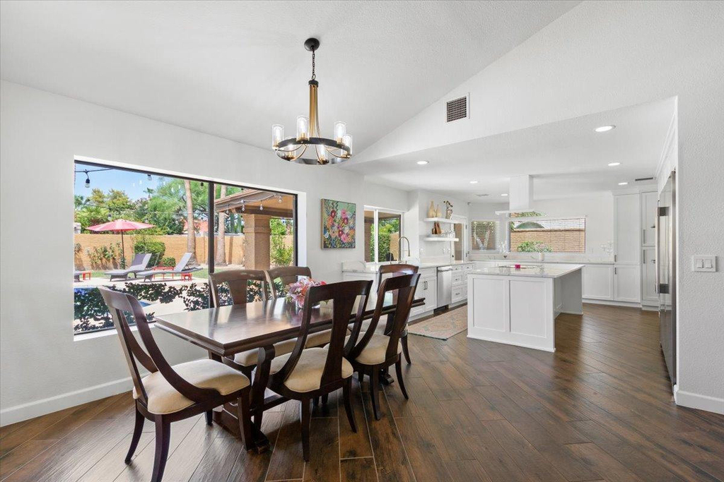 10628 E Cinnabar Avenue - Photo 8