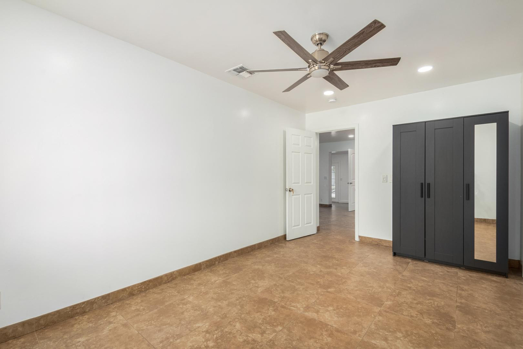1100 W 12th - Photo 22