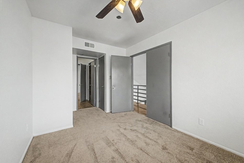 154 W 5th Street - Photo 18