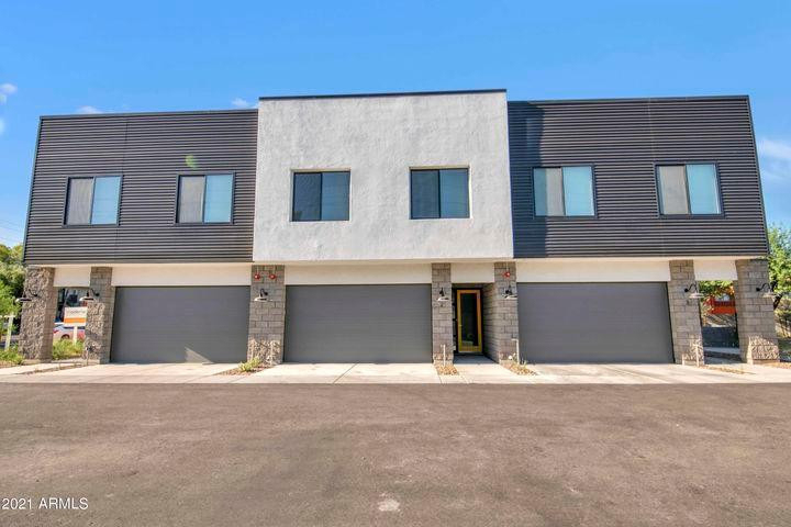 3900 N 30th Street - Photo 0
