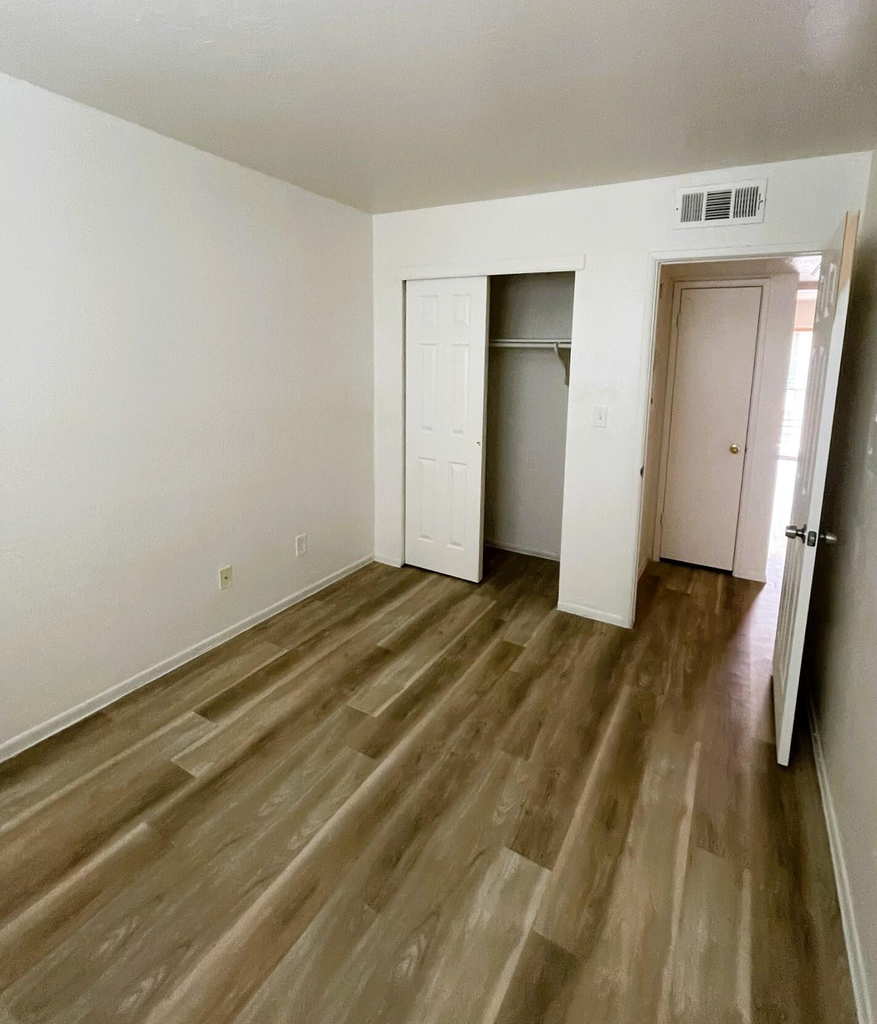 2002 E Sweetwater Avenue - Photo 7