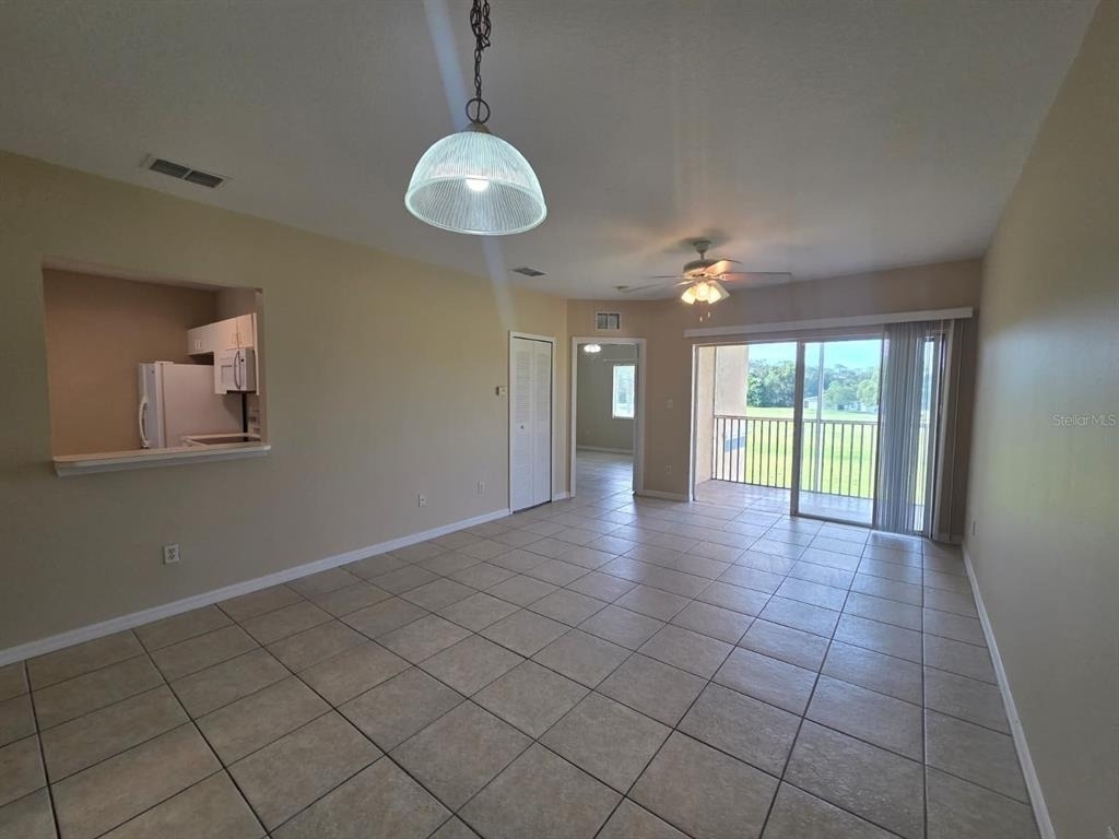 489 Las Cortes Lane - Photo 3