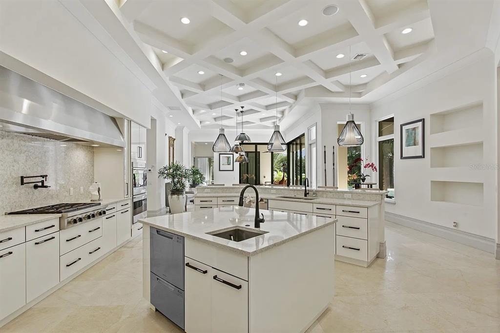 10372 Kensington Shore Drive - Photo 2