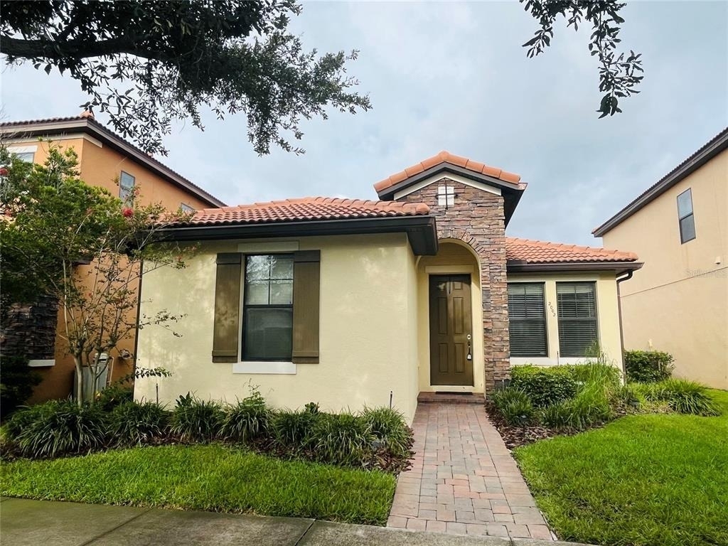 2002 Fishtail Fern Way - Photo 1