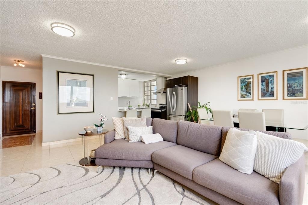 1704 San Patricio Avenue - Photo 1