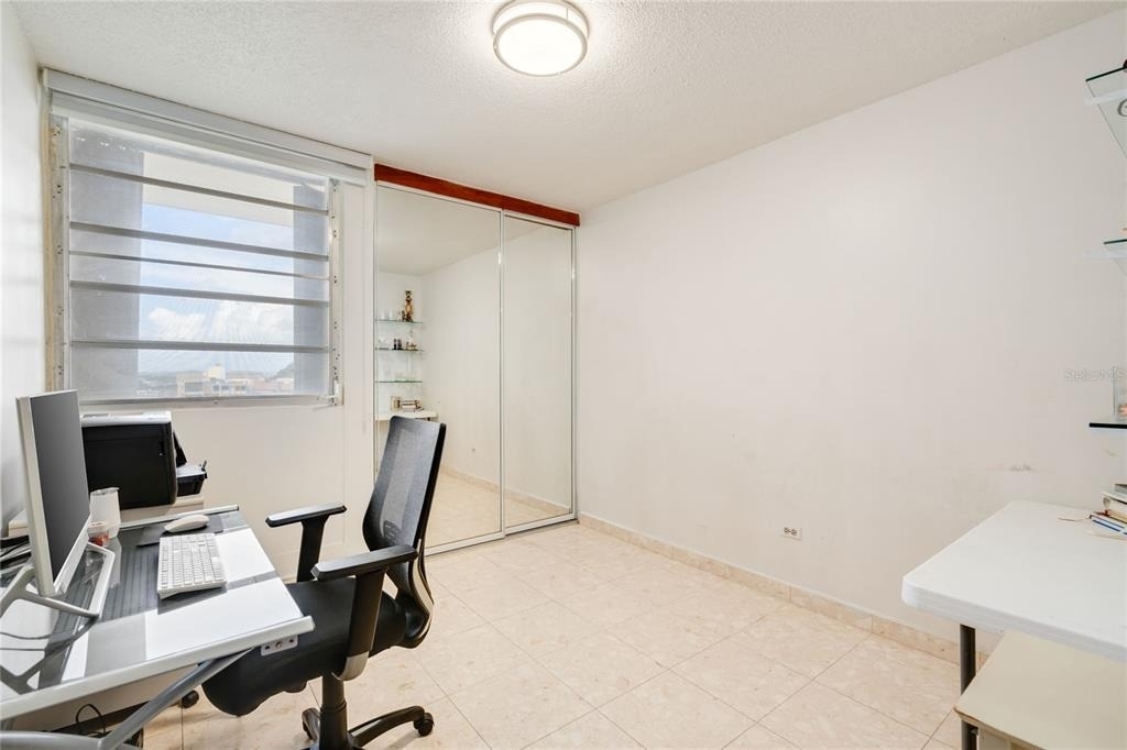 1704 San Patricio Avenue - Photo 10