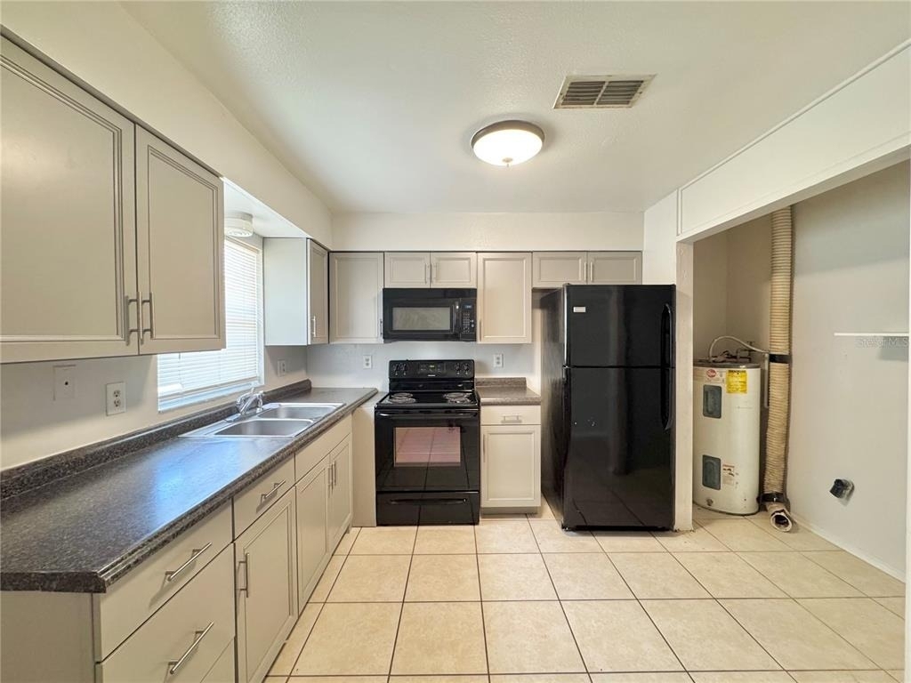 5667 Struthers Court - Photo 25