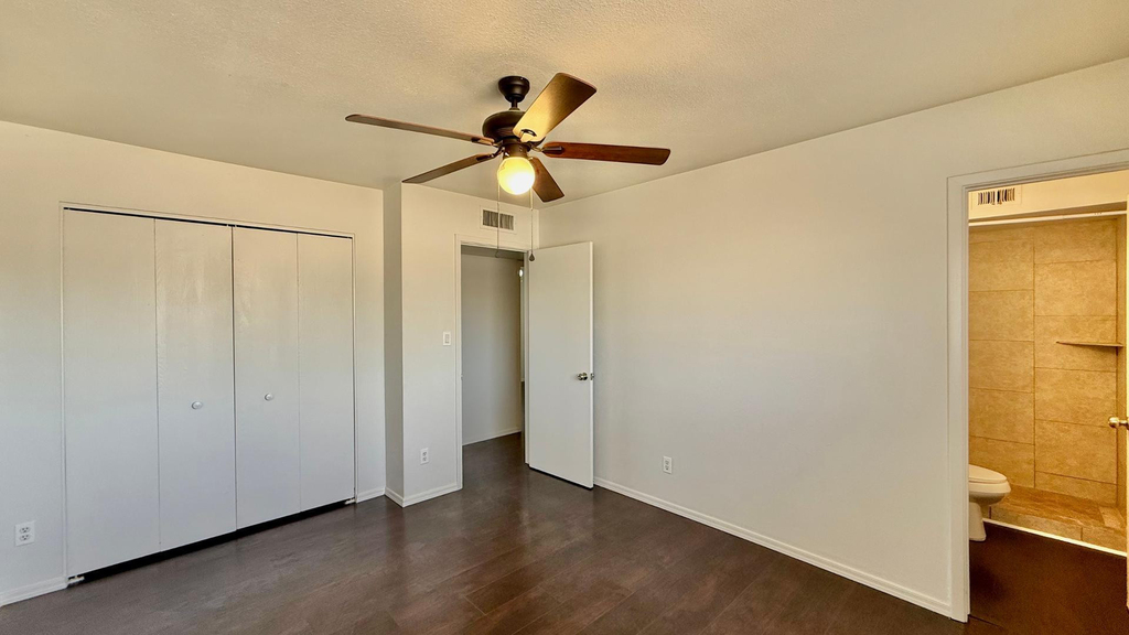 12602 N 21st Avenue - Photo 15