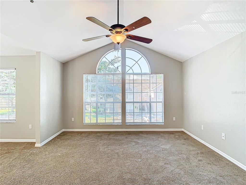 665 Youngstown Parkway - Photo 4