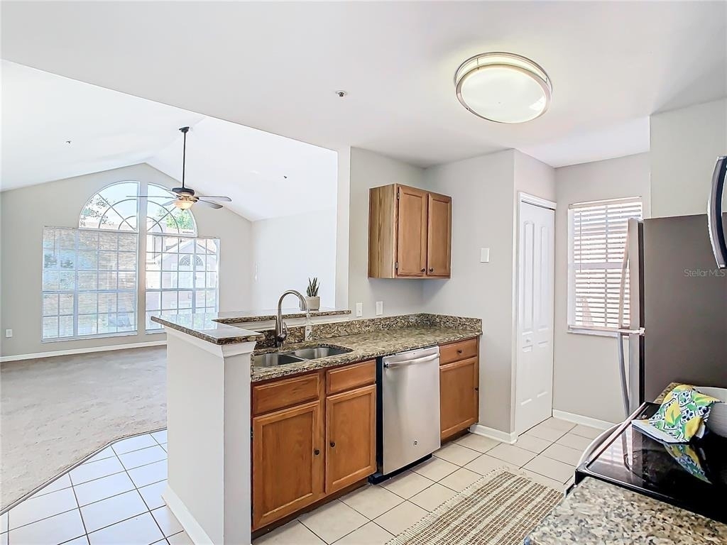 665 Youngstown Parkway - Photo 12