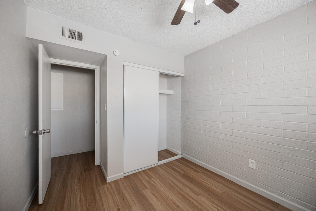 6565 N 19th Avenue - Photo 21