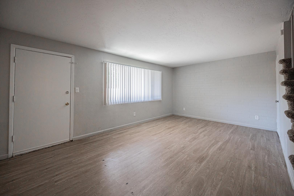 6565 N 19th Avenue - Photo 6