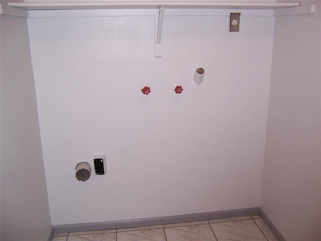 3232 Royal Street - Photo 4