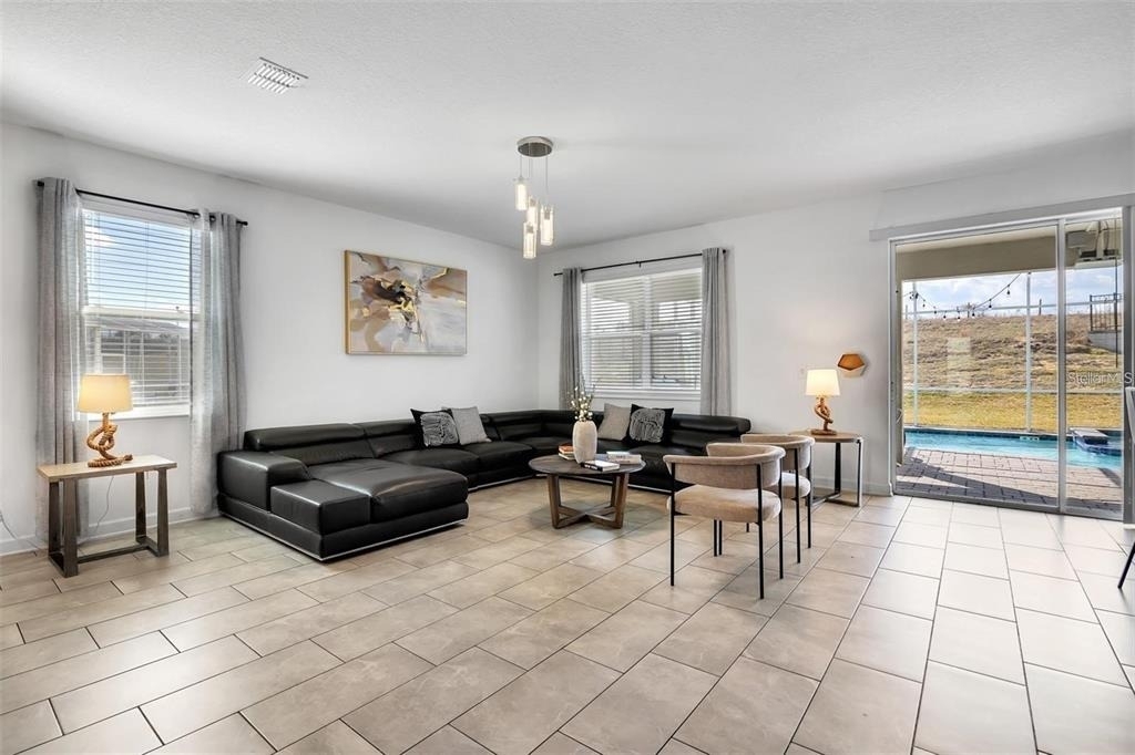 9084 Sommerset Hills Drive - Photo 10