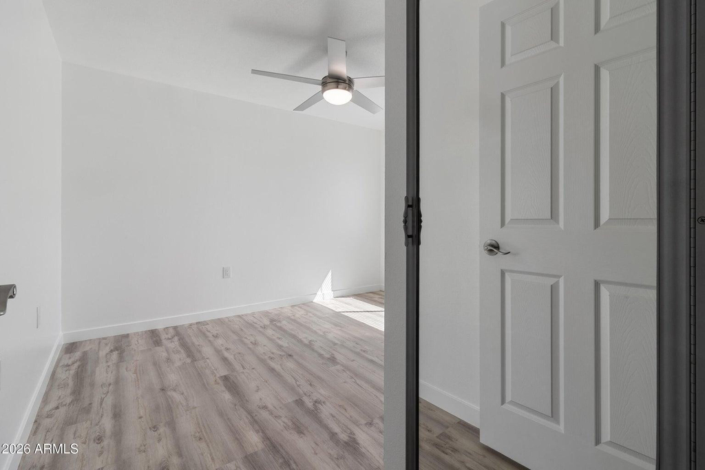 3033 E Devonshire Avenue - Photo 6