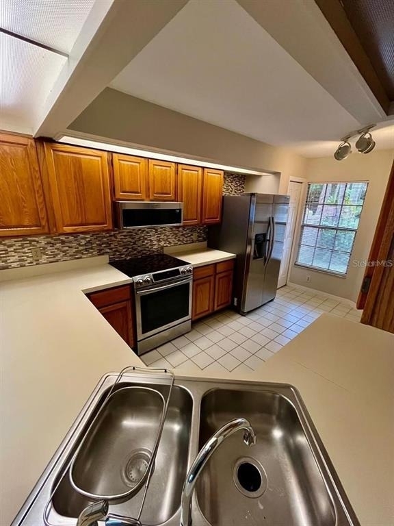 7608 Spring Bay Cove - Photo 4