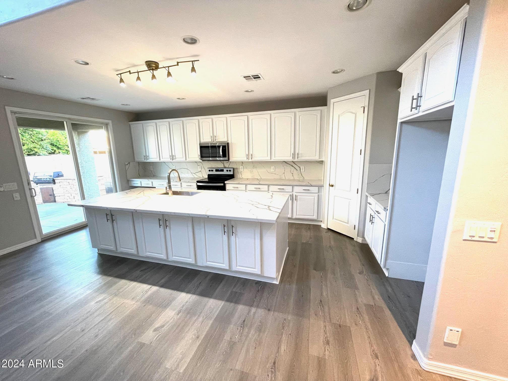 2116 E Chanute Pass - Photo 11