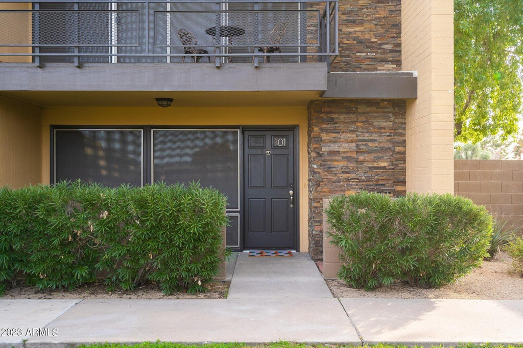 6501 N 17th Avenue - Photo 1