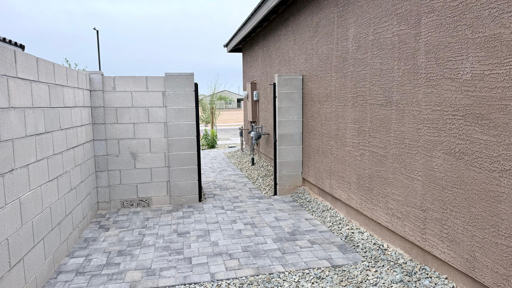 15988 W Desert Spoon Drive - Photo 5