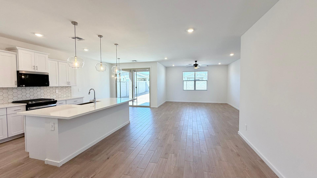 15988 W Desert Spoon Drive - Photo 9