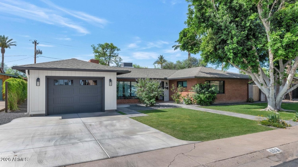 103 W Palmcroft Drive - Photo 0