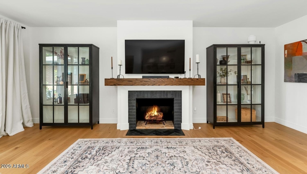 103 W Palmcroft Drive - Photo 5