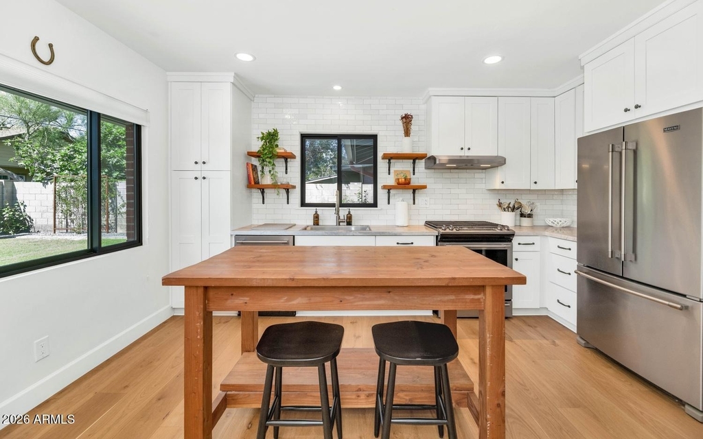 103 W Palmcroft Drive - Photo 8