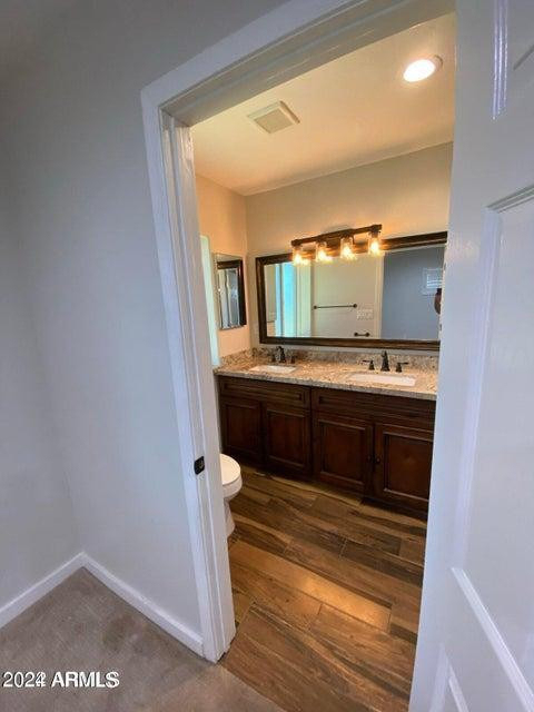 1011 W Northern Avenue - Photo 97