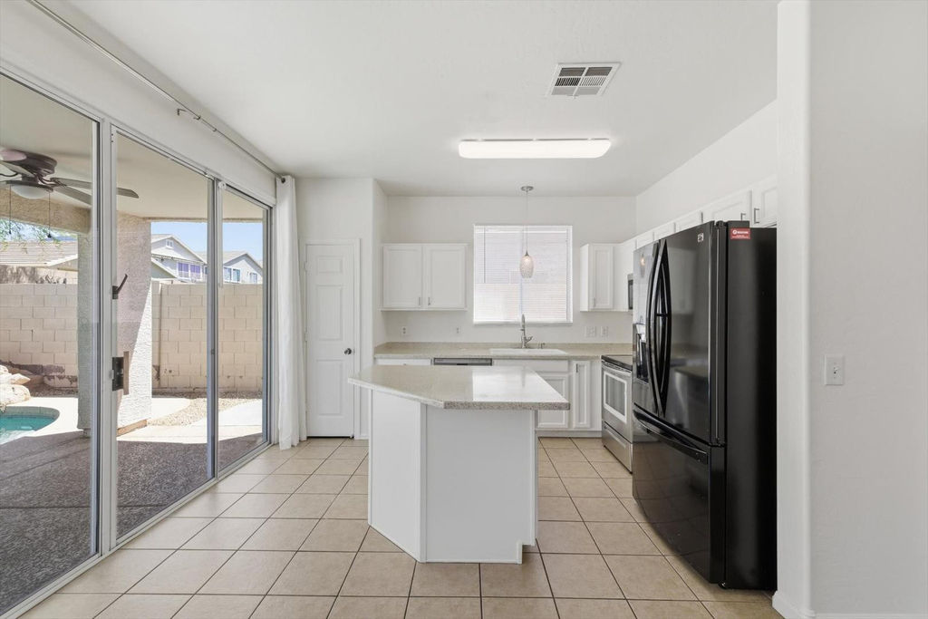 13448 W Berridge Lane - Photo 11