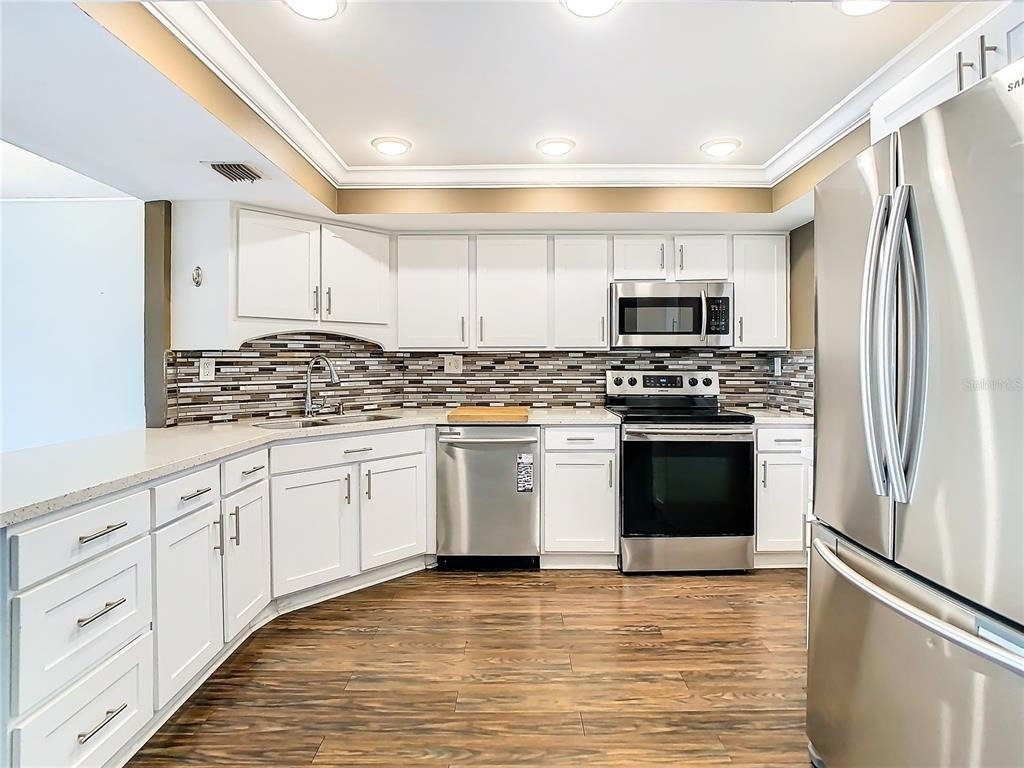 7400 Sun Island Drive - Photo 9