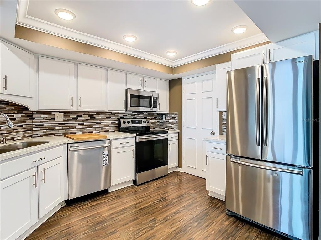 7400 Sun Island Drive - Photo 8