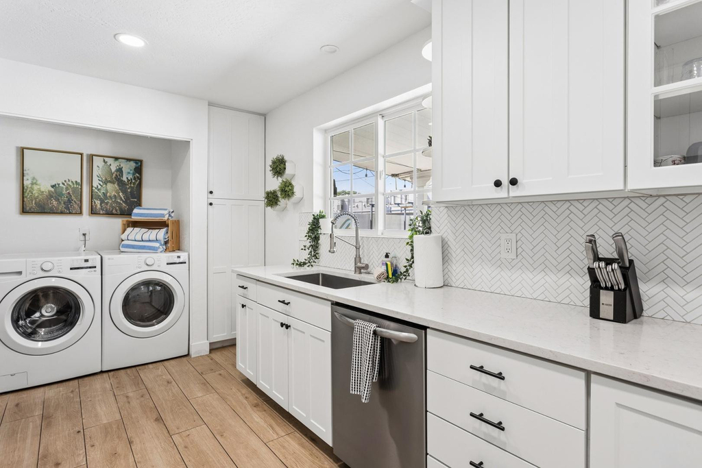 7616 E 3rd Street - Photo 8