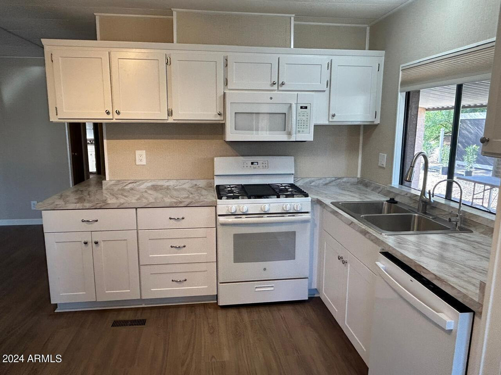 9022 E Citrus Lane S - Photo 9