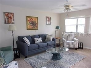 1811 Bedford Lane - Photo 5