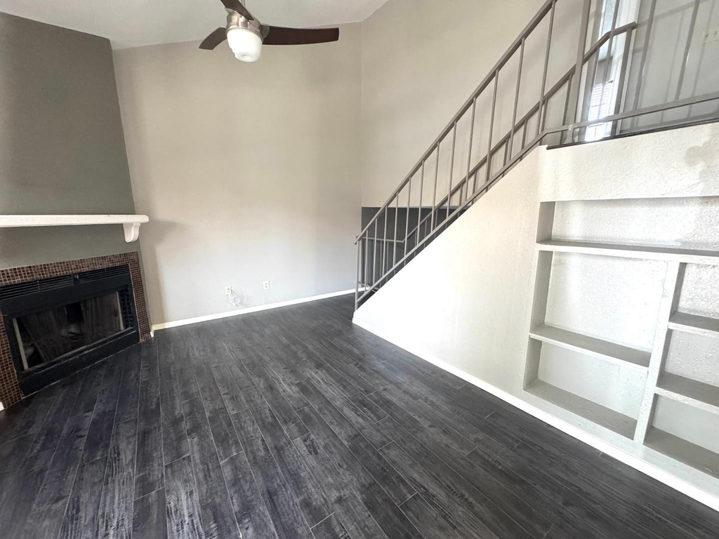 4901 E Kelton Lane - Photo 1