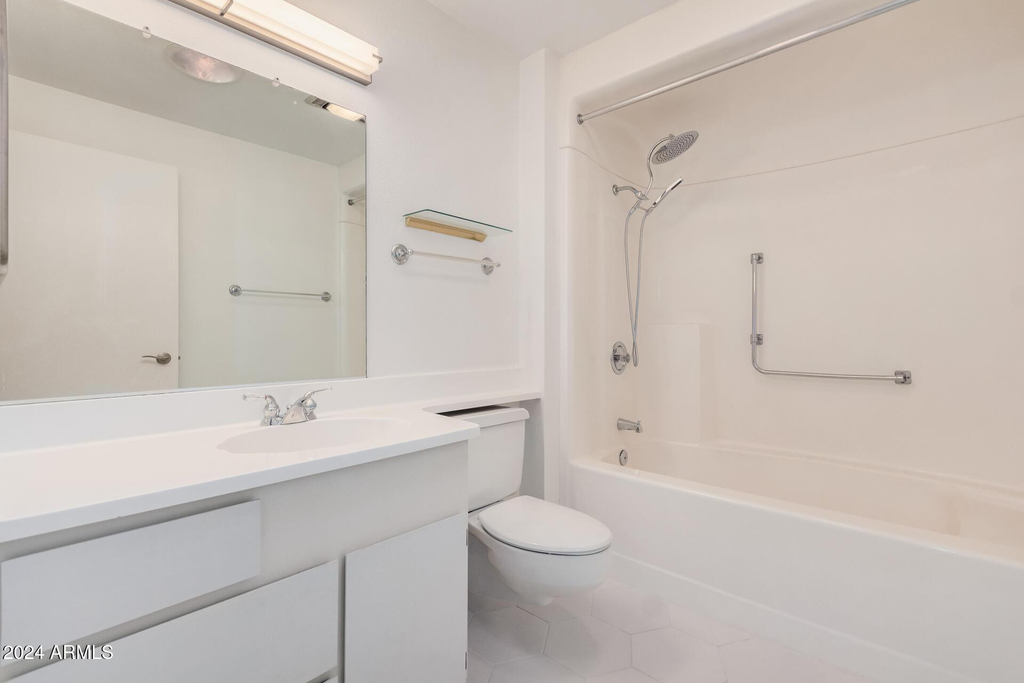 10641 W Boswell Boulevard - Photo 18