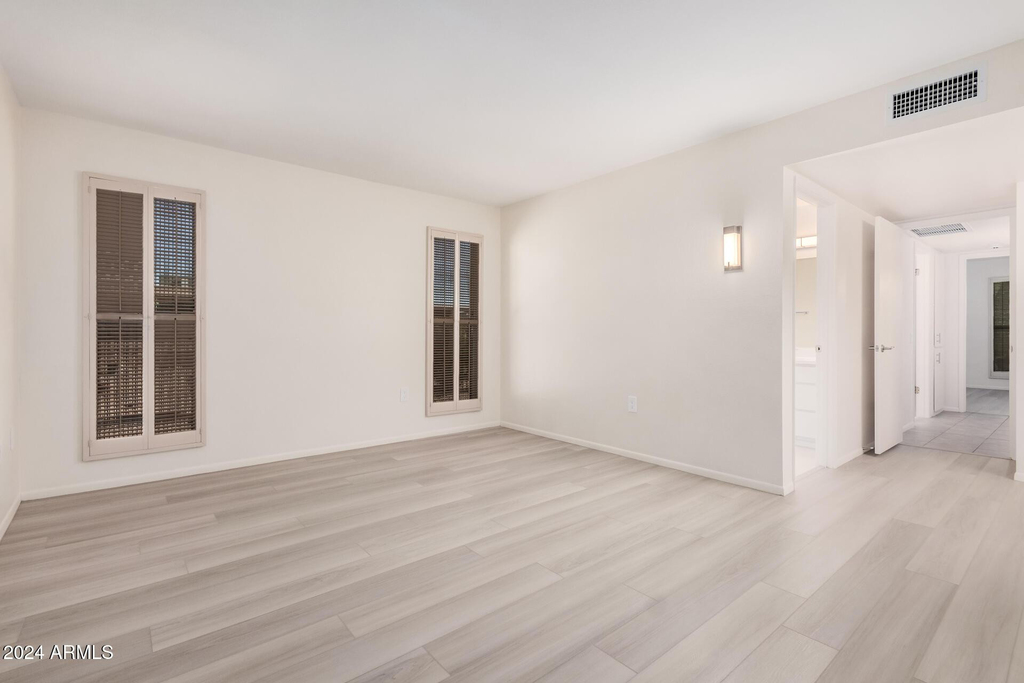 10641 W Boswell Boulevard - Photo 5