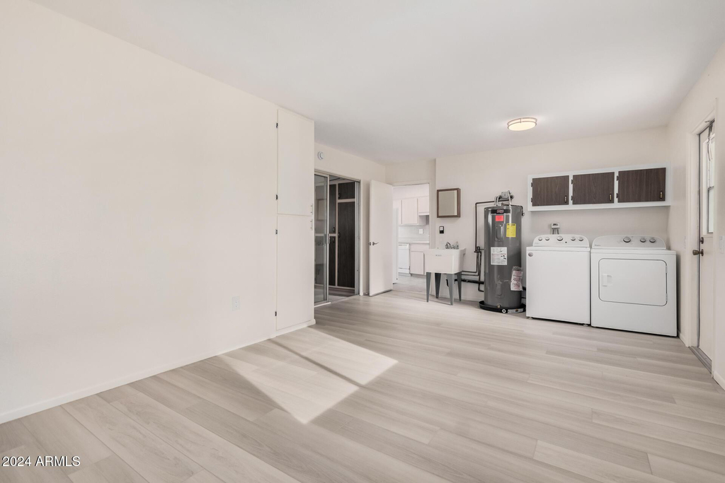 10641 W Boswell Boulevard - Photo 9