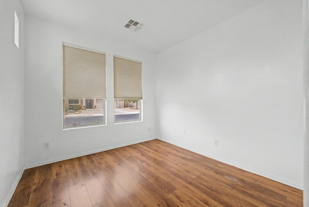 15235 W Windward Avenue - Photo 20