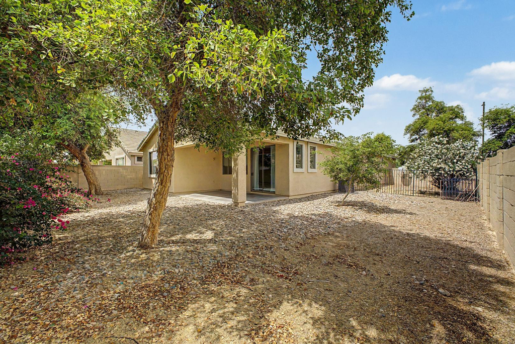 15235 W Windward Avenue - Photo 28