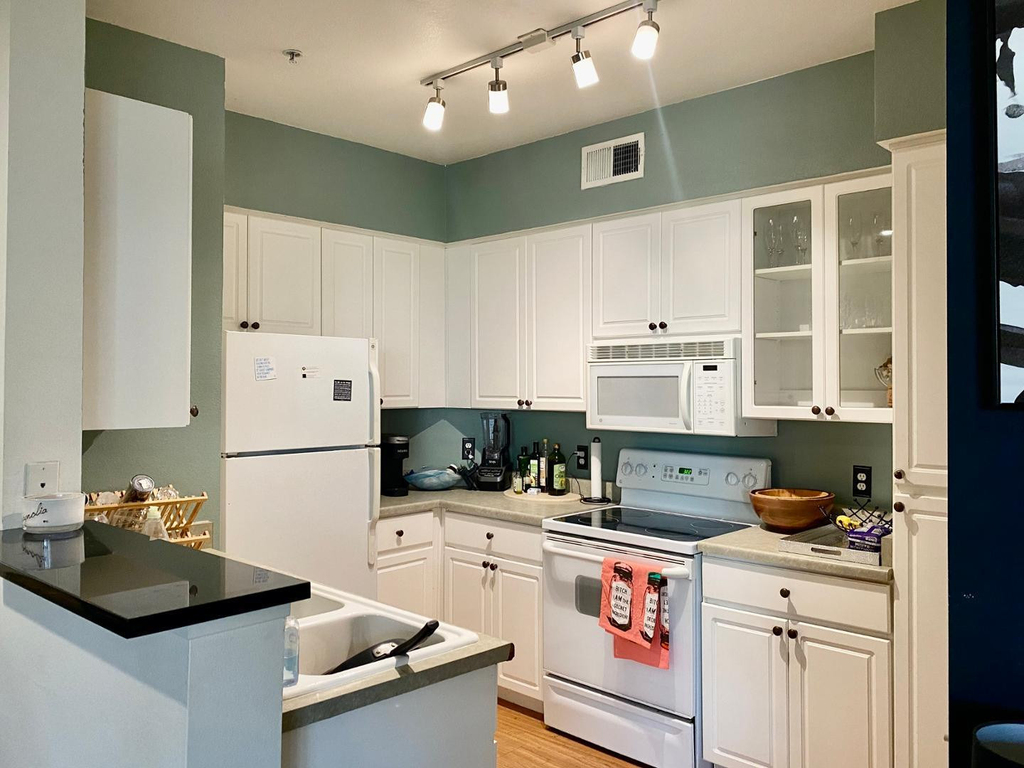 1701 E Colter - Photo 11